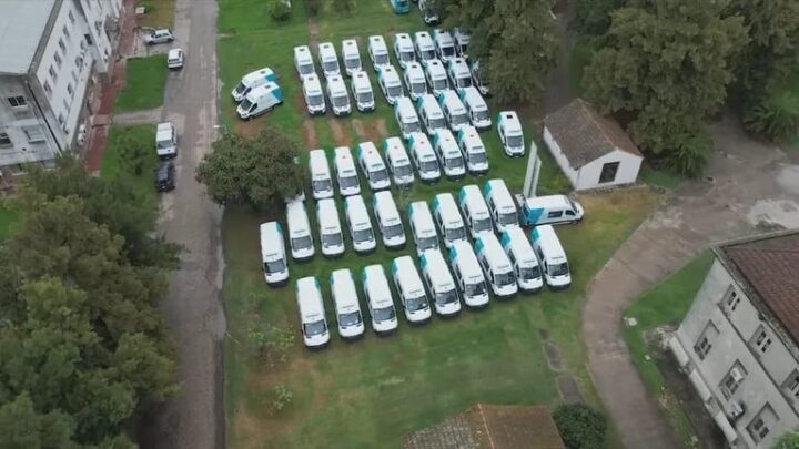 Kicillof compró al menos 150 ambulancias con fondos de Nación y quedaron abandonadas en un predio