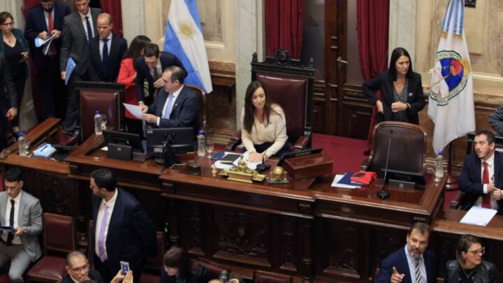 Tras el escándalo, los senadores darían marcha atrás con el aumento de sus dietas