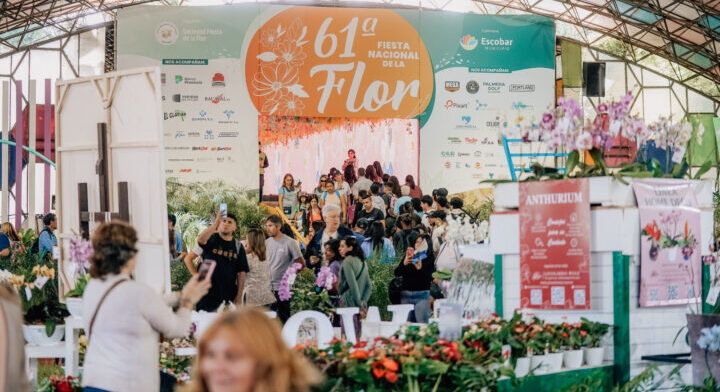 Miles de personas disfrutaron de la 61ª edición de la Fiesta Nacional de la Flor