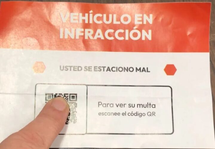 Nueva modalidad de ciberestafa: colocan multas falsas y piden escanear un QR