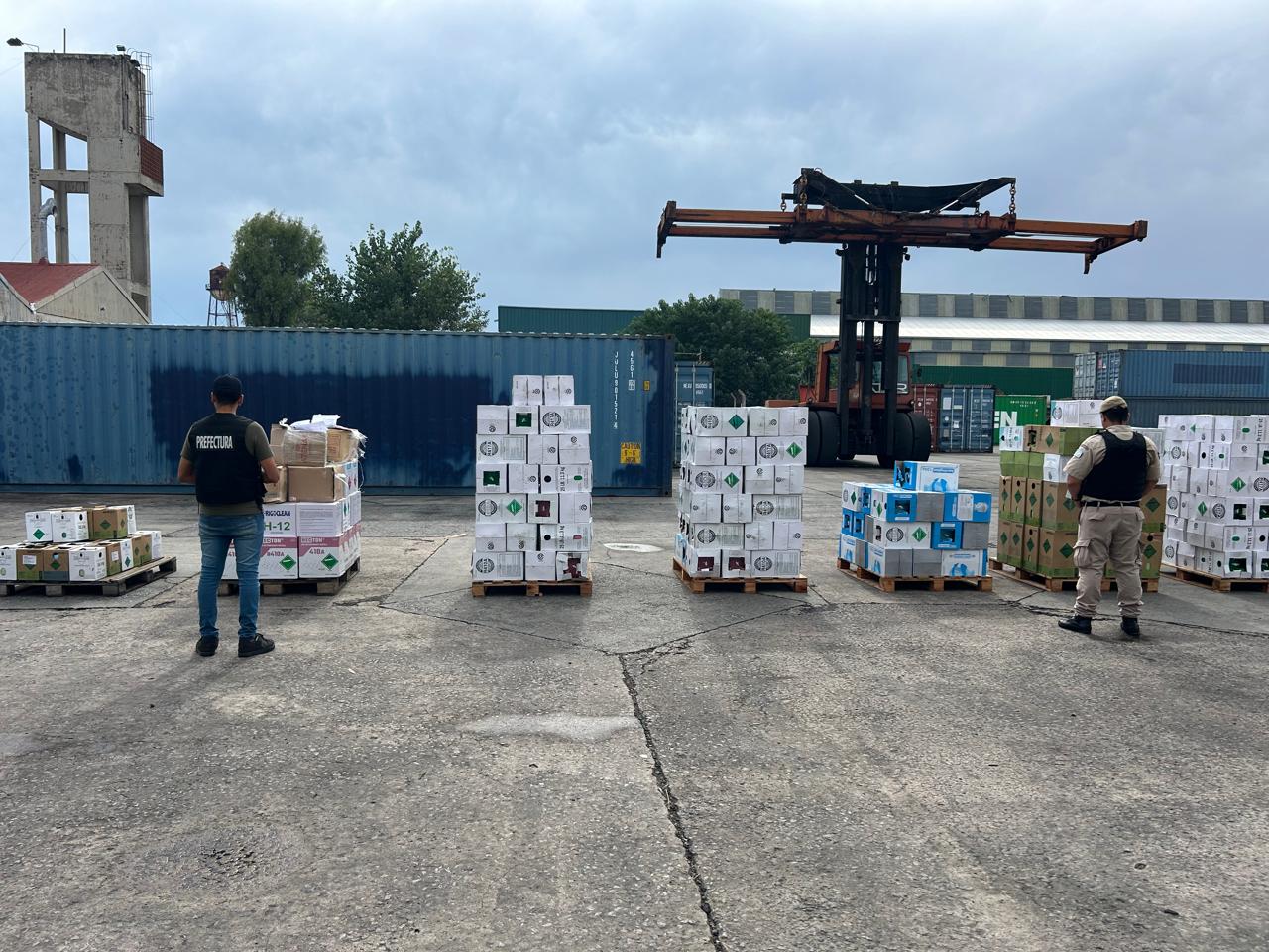 Golpe al contrabando en Buenos Aires: Prefectura incautó mercadería ilegal valuada en más de 278 millones de pesos