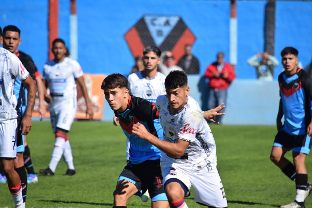Armenio volvió a Maschwitz con un empate
