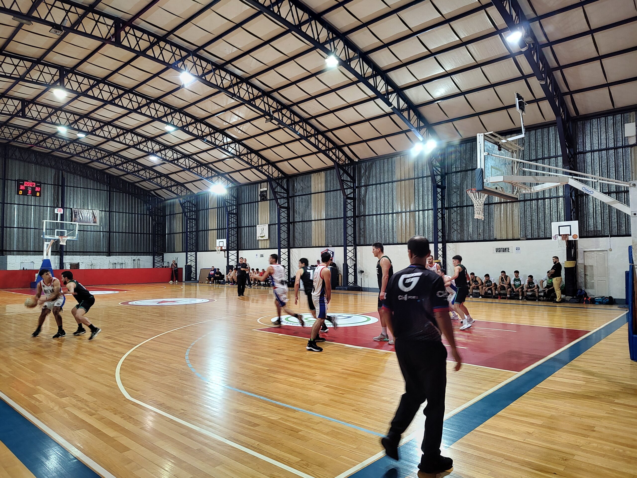 Gran victoria de Arenal de local contra Independiente