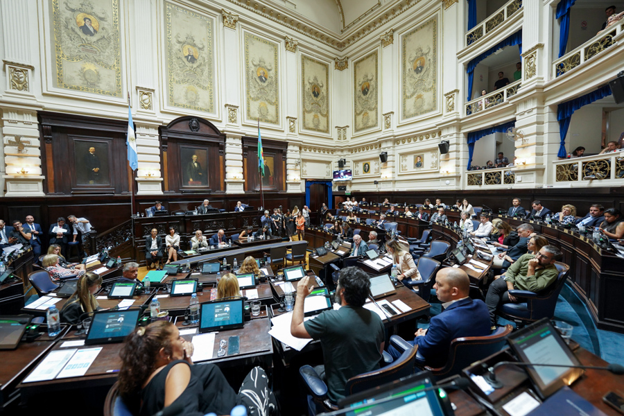 Vuelve el debate por las reelecciones indefinidas en Provincia: qué se discute y a quiénes afecta