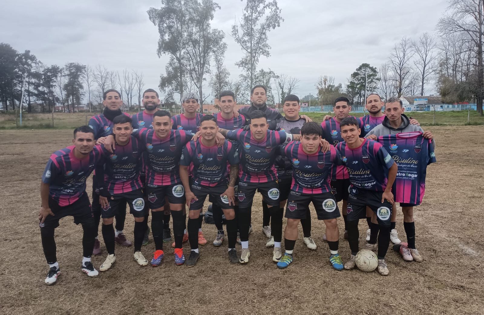 En un partidazo por el descenso, empataron América y Atlético Escobar