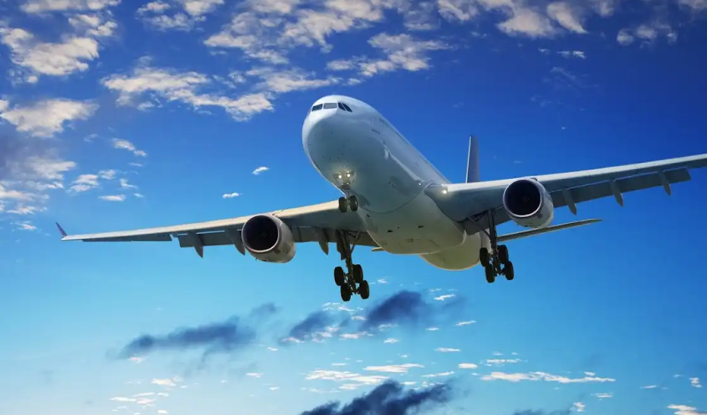 Demoras, cancelaciones y vacaciones en riesgo: cuáles son las aerolíneas más confiables y qué días habrá paros aéreos en julio