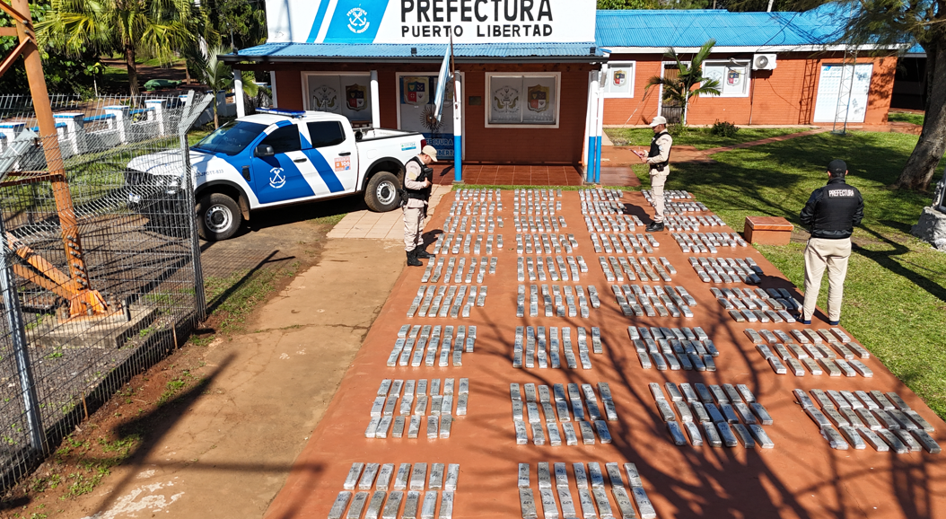 Golpe al narcotráfico en Misiones: Prefectura secuestró más de 500 kilos de droga valuados en $1.700 millones