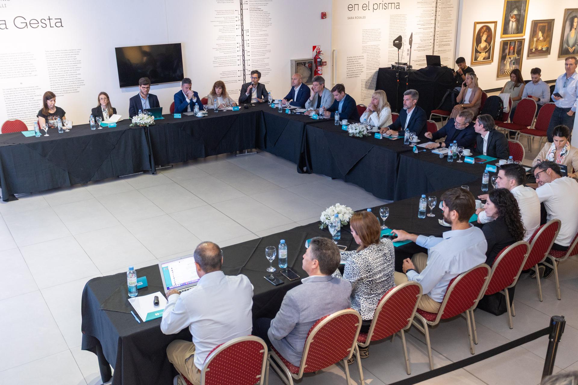 Escobar participó del 4° Encuentro de Intendentes de la Coalición de Ciudades por la Inteligencia Artificial