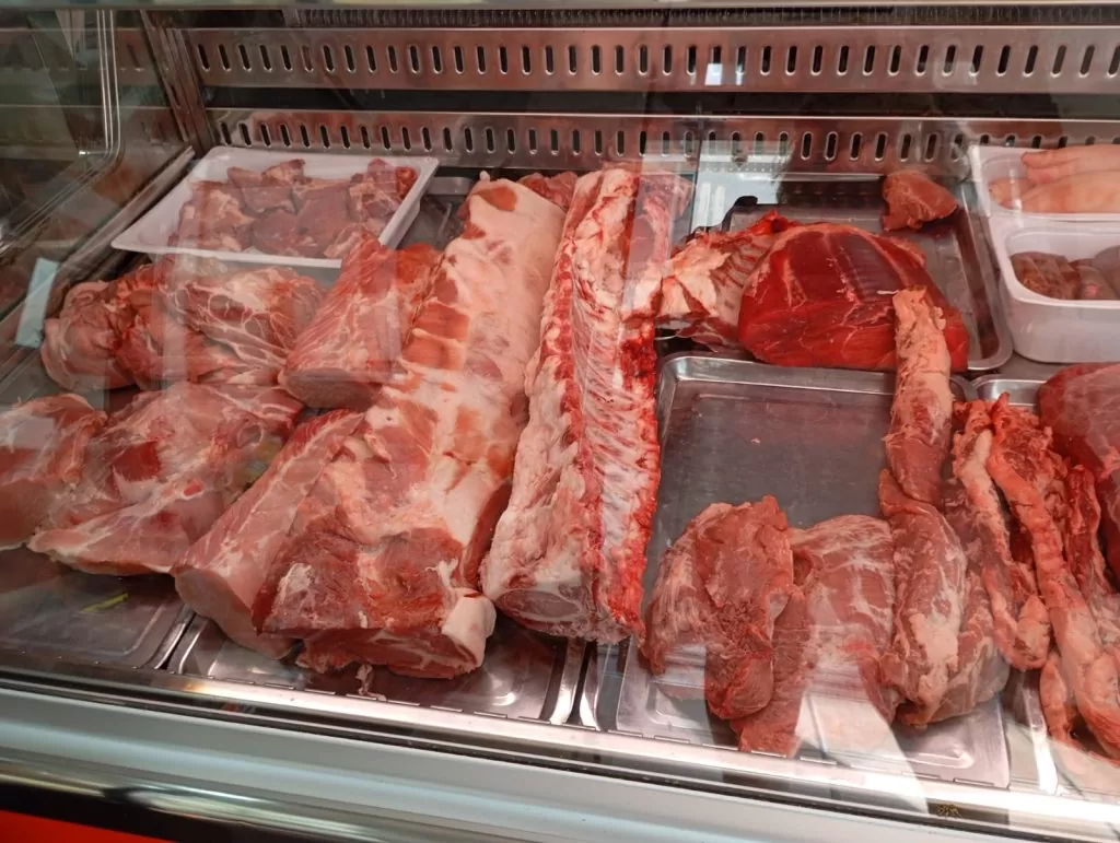 Navidad y bolsillo: una guía de precios para elegir la carne del menú de Nochebuena sin gastar de más
