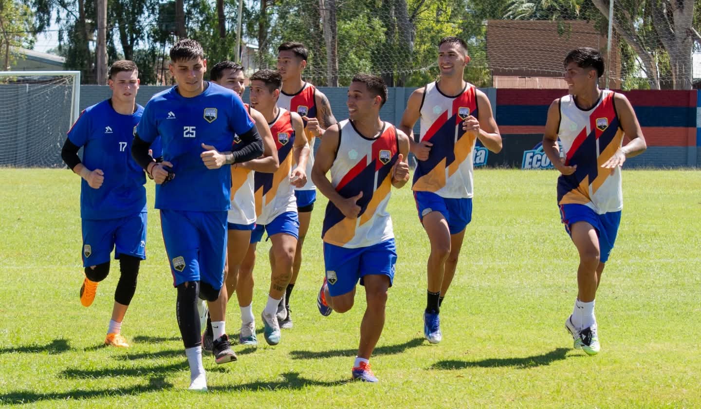 El Tricolor arrancó la pretemporada con dos nuevos refuerzos