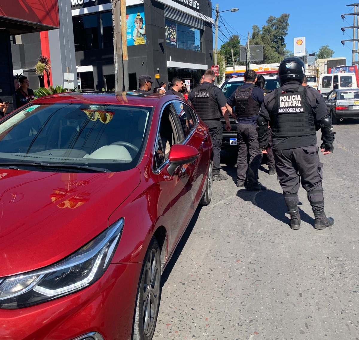 Separan a funcionario municipal tras un violento incidente en Belén de Escobar