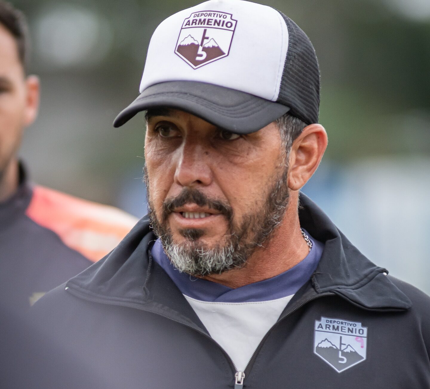 Con el debut de Fernando Ruiz en el banco, Armenio busca volver al triunfo