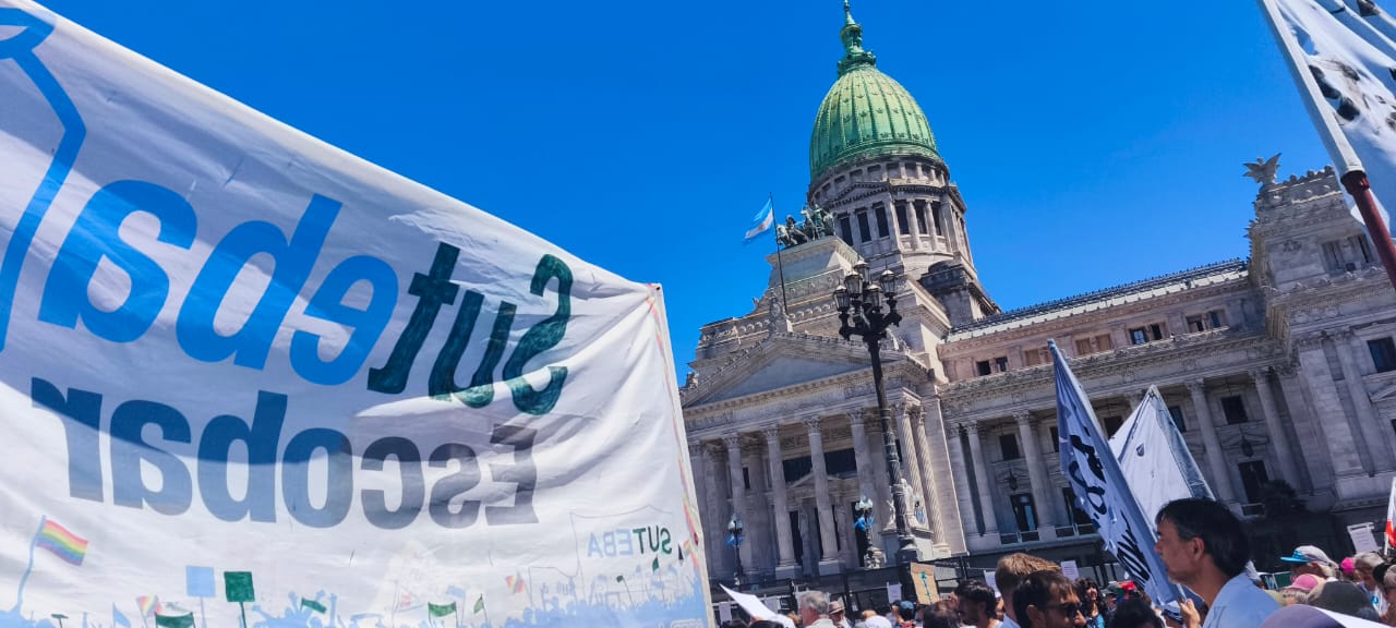 Suteba Escobar dijo que hubo alto acatamiento al paro docente y fuerte movilización al Congreso