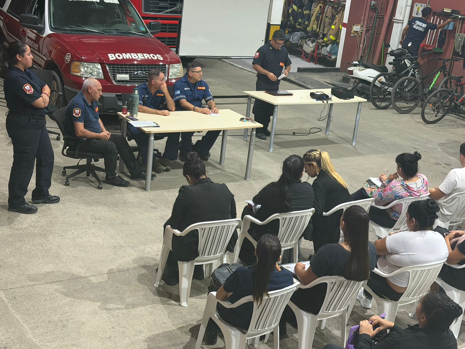 Bomberos de Garín presentó a los nuevos aspirantes del ciclo 2026