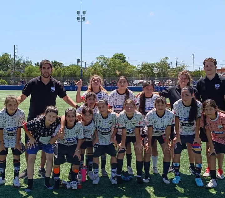 Deportivo Armenio busca jugadoras para la reserva