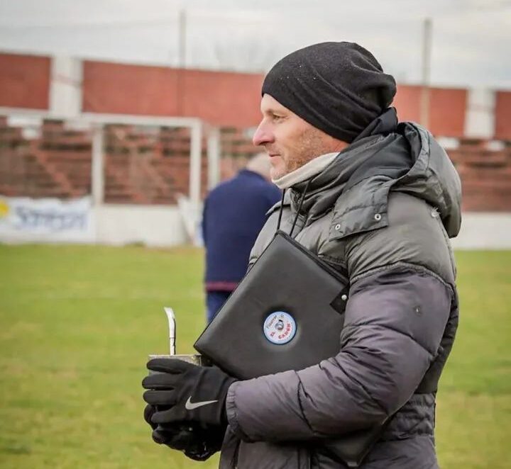 Atlético Escobar tiene un nuevo DT: Luciano Avalos