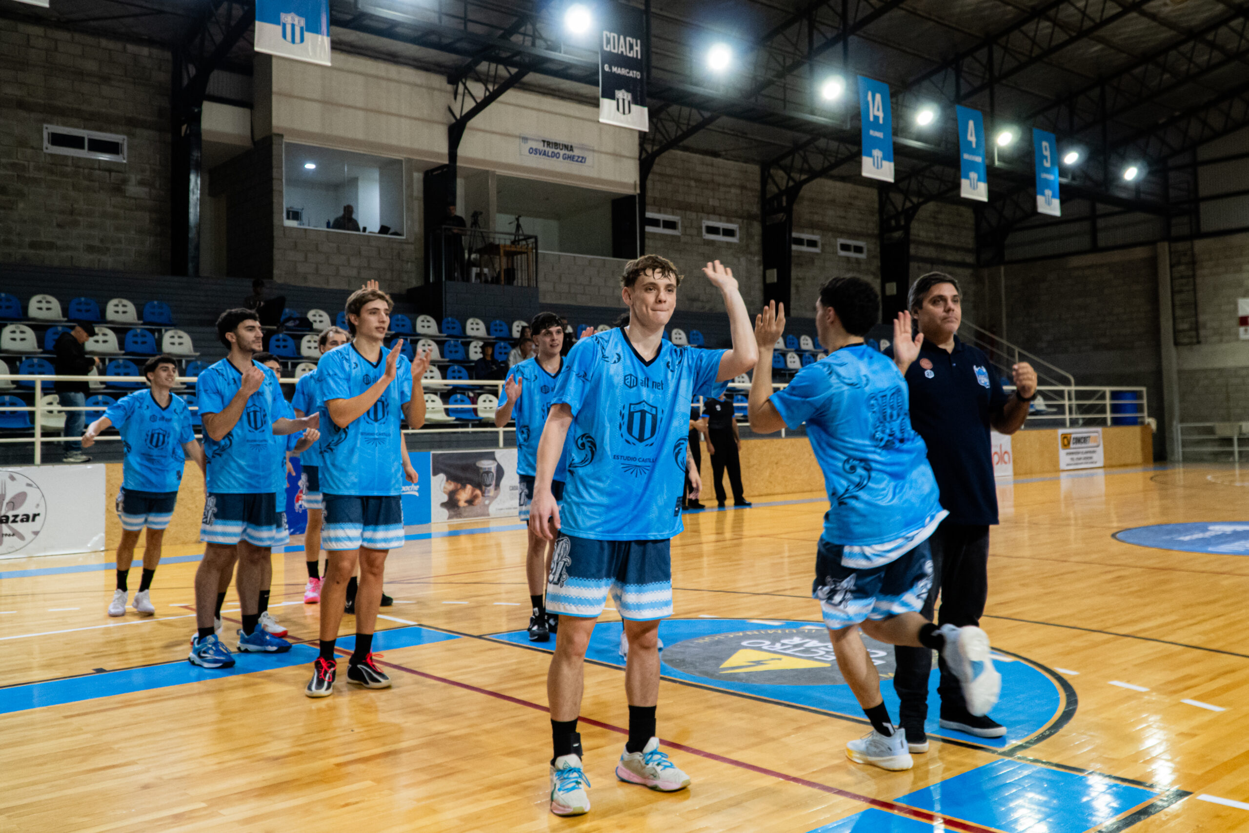 Con un juego colectivo sólido, Sportivo Escobar volvió a ganar