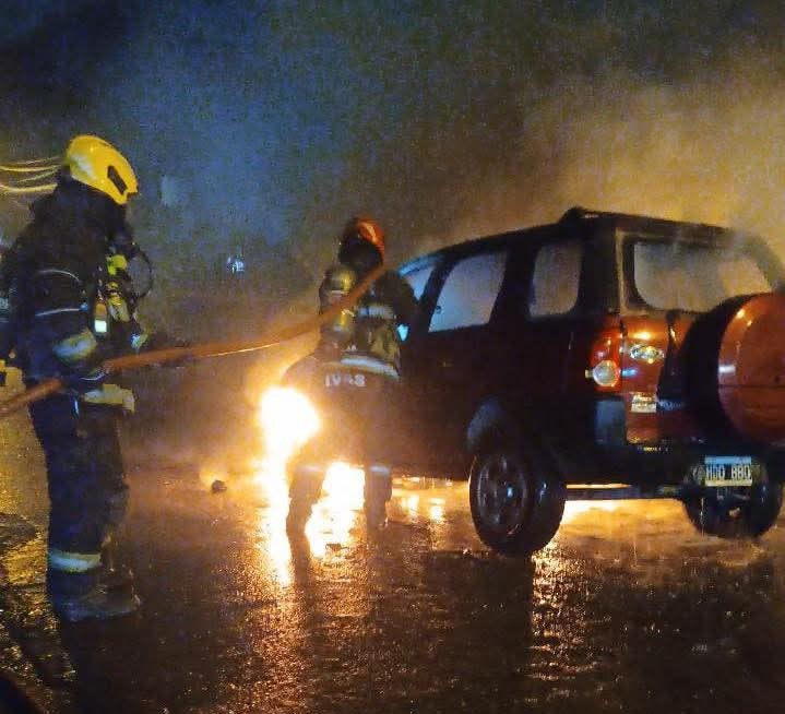 Escobar: los bomberos realizaron 92 intervenciones durante marzo, con fuerte presencia de incendios de pastizales
