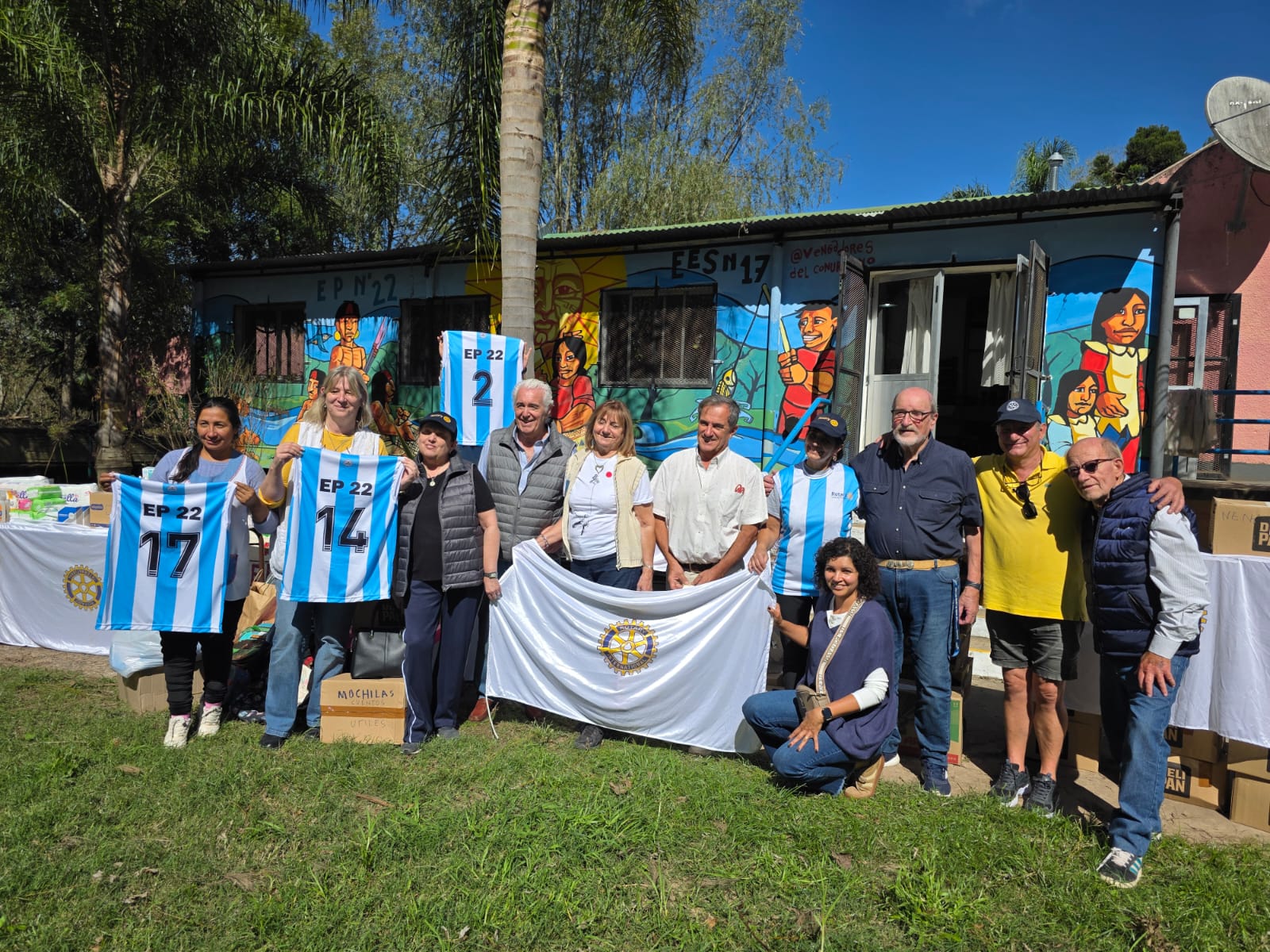 Solidaridad en el Delta: El Rotary Club Escobar acercó donaciones clave a la Escuela de Islas N° 22