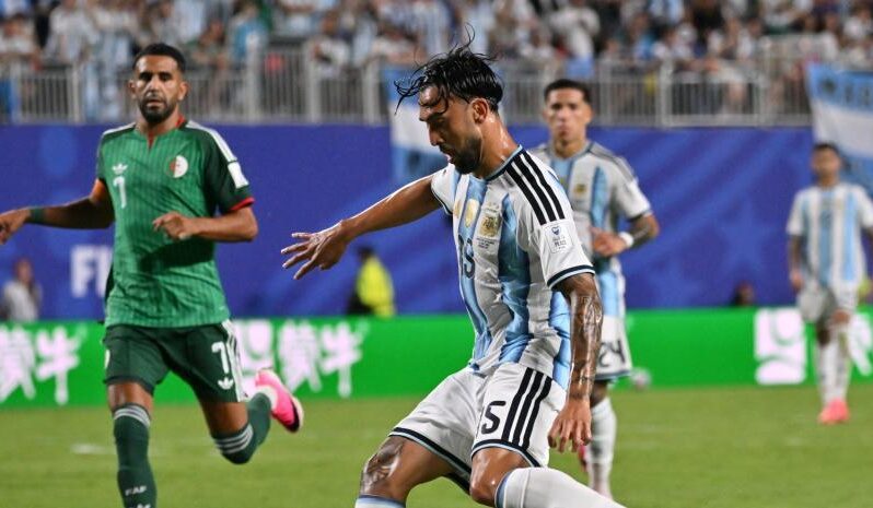 Nico González volvió a aportar desde el banco y fue clave en el cierre de la goleada argentina