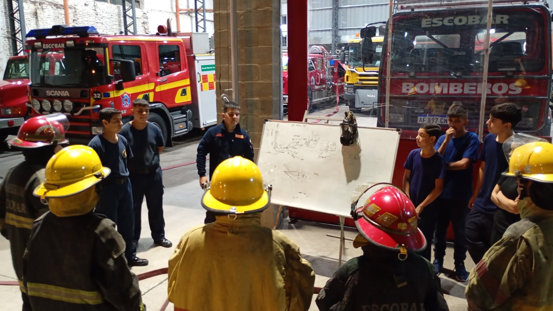 La Escuela de Cadetes de Bomberos Voluntarios de Escobar cumple 63 años de historia y formación