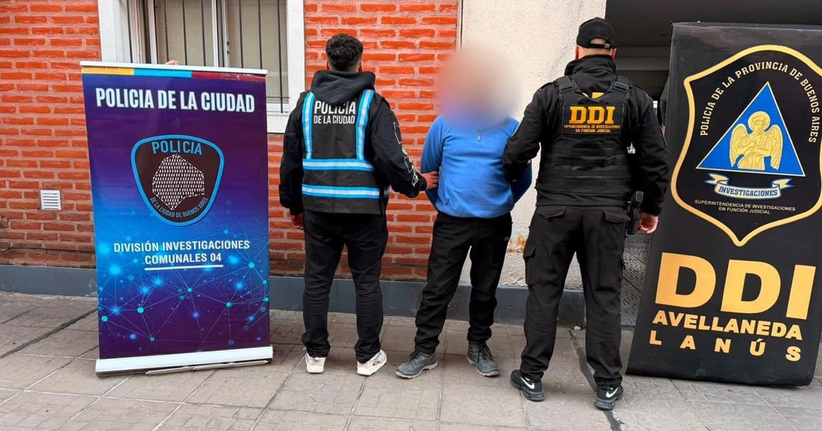 Atropelló, mató, y huyó: detuvieron en Avellaneda a un conductor que escapó tras embestir a un motociclista en Puente Pueyrredón