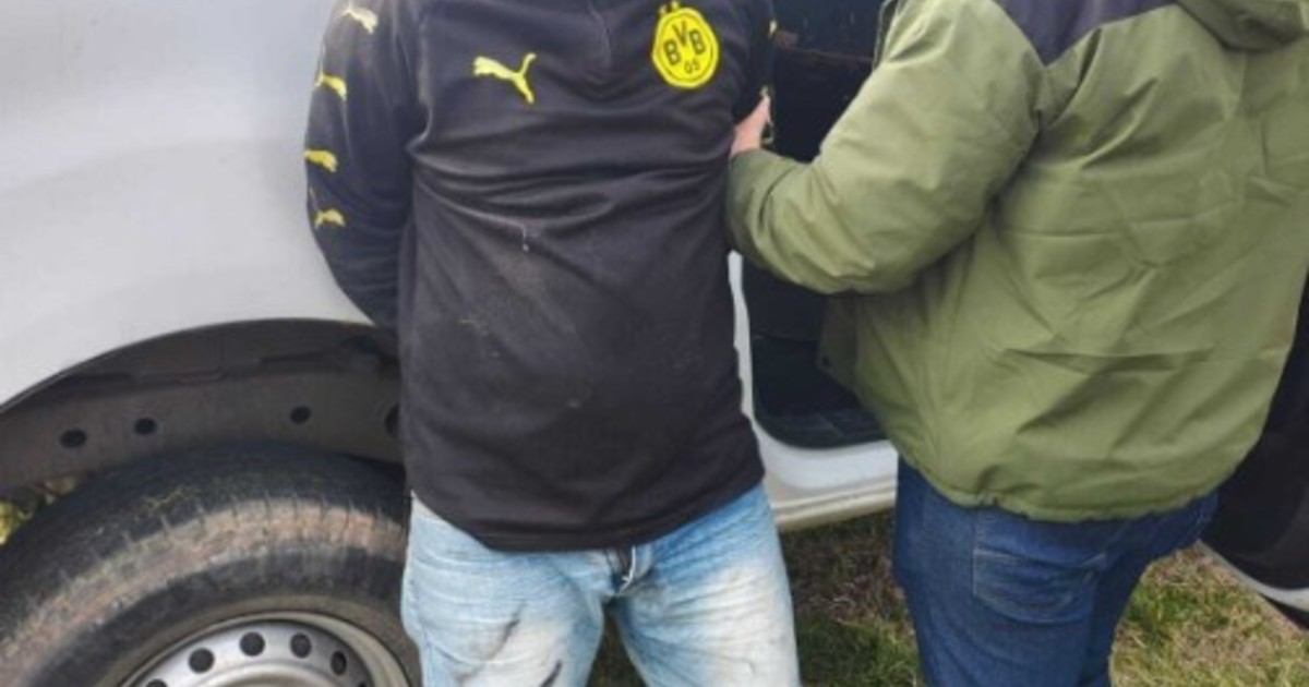Conmoción en Junín: un hombre mató de un balazo a una mujer que lo había denunciado por grooming y fue detenido tras llevarse a la hija de la víctima